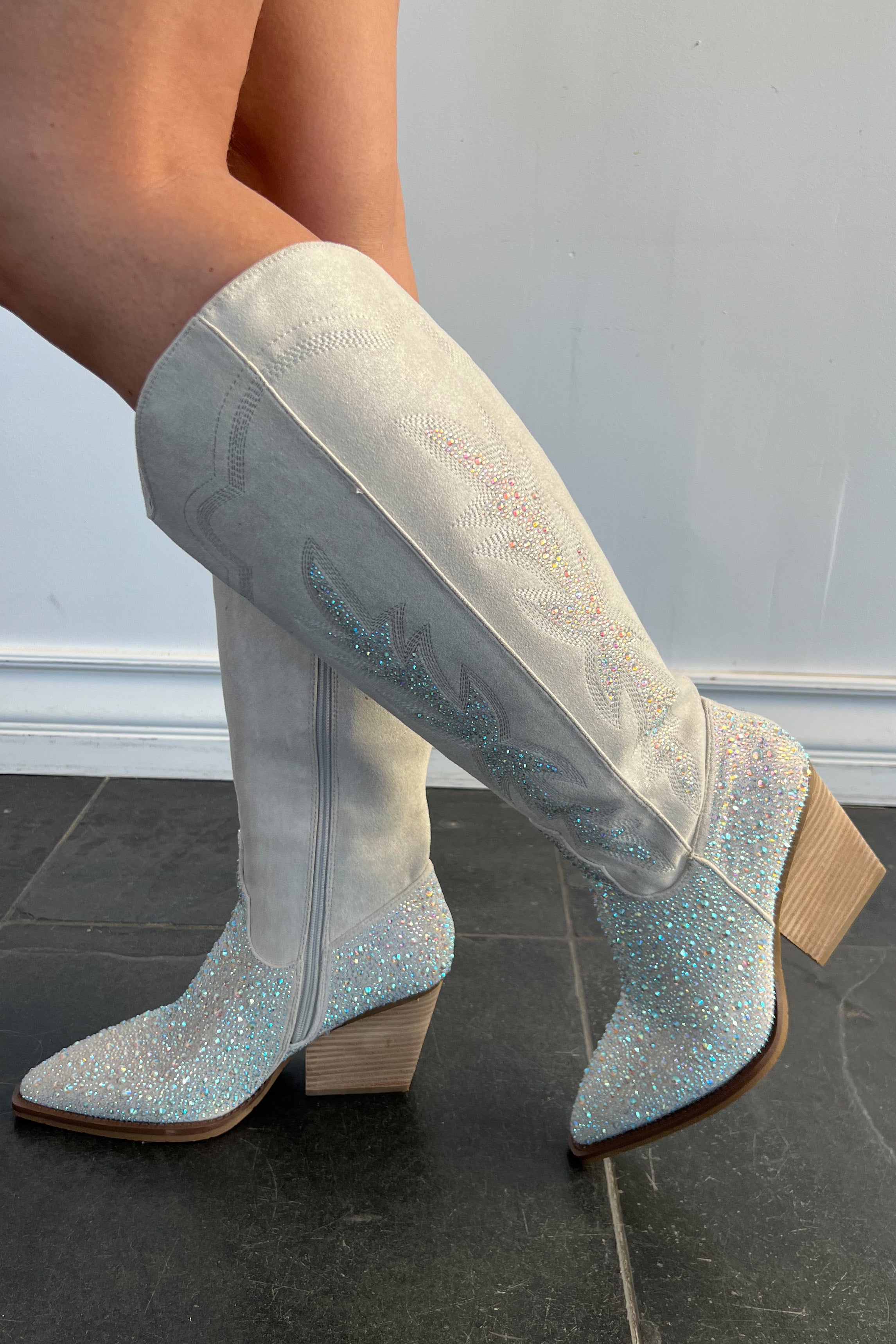 Oklahoma Smokeshow Boots-Cream