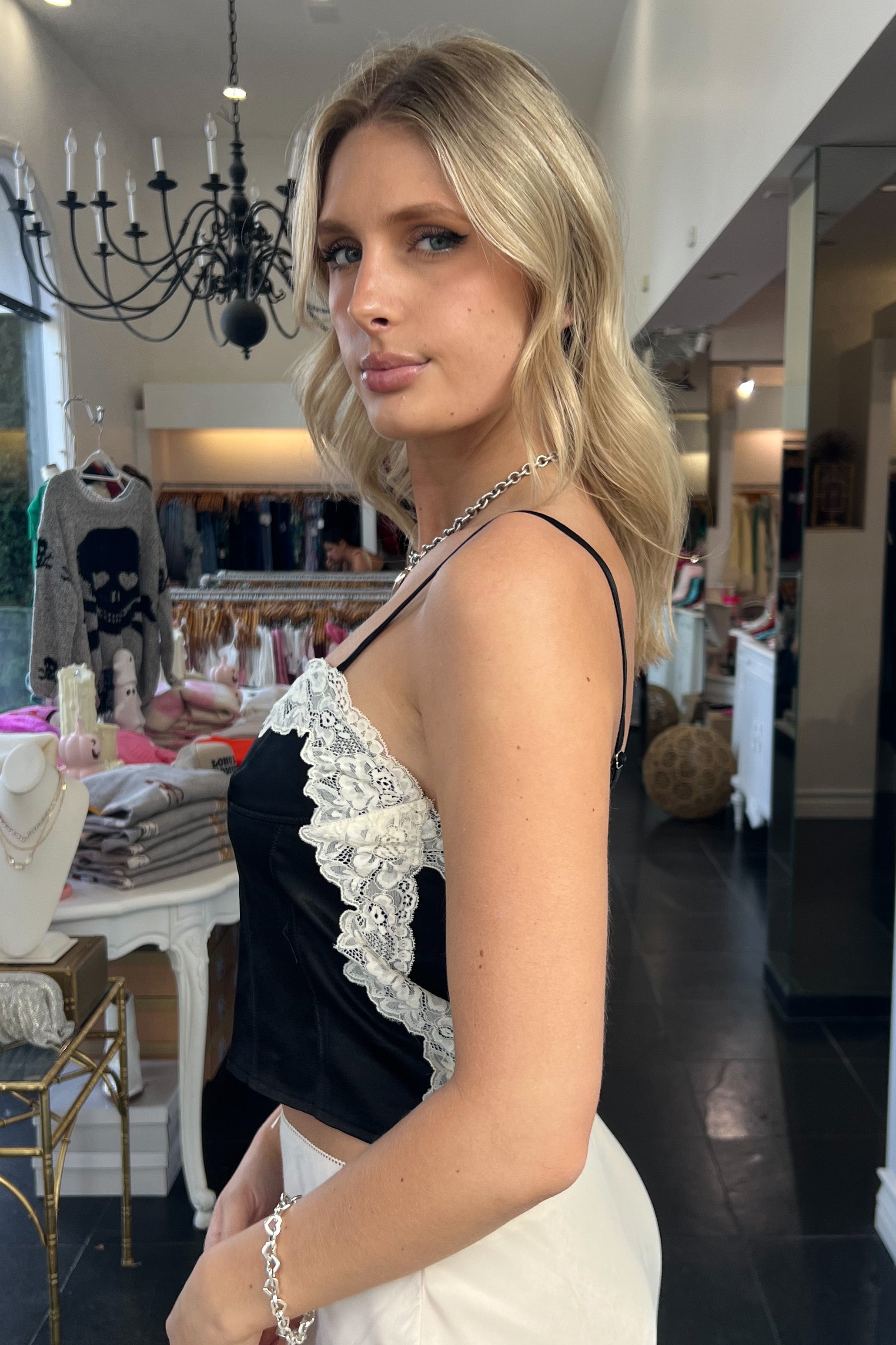 Dellilah Top-Black/Cream