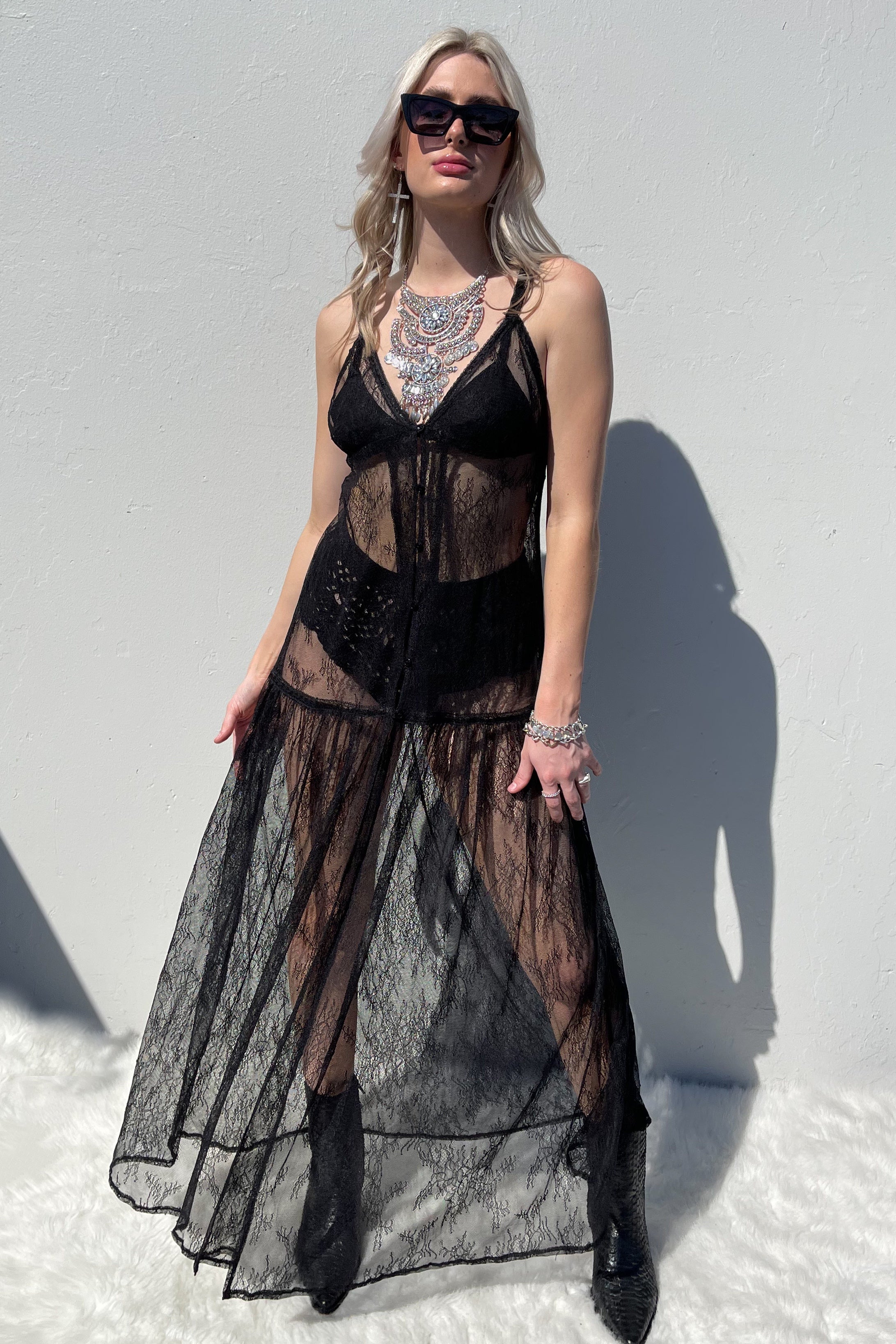 Into The Sun Maxi Dress-Black