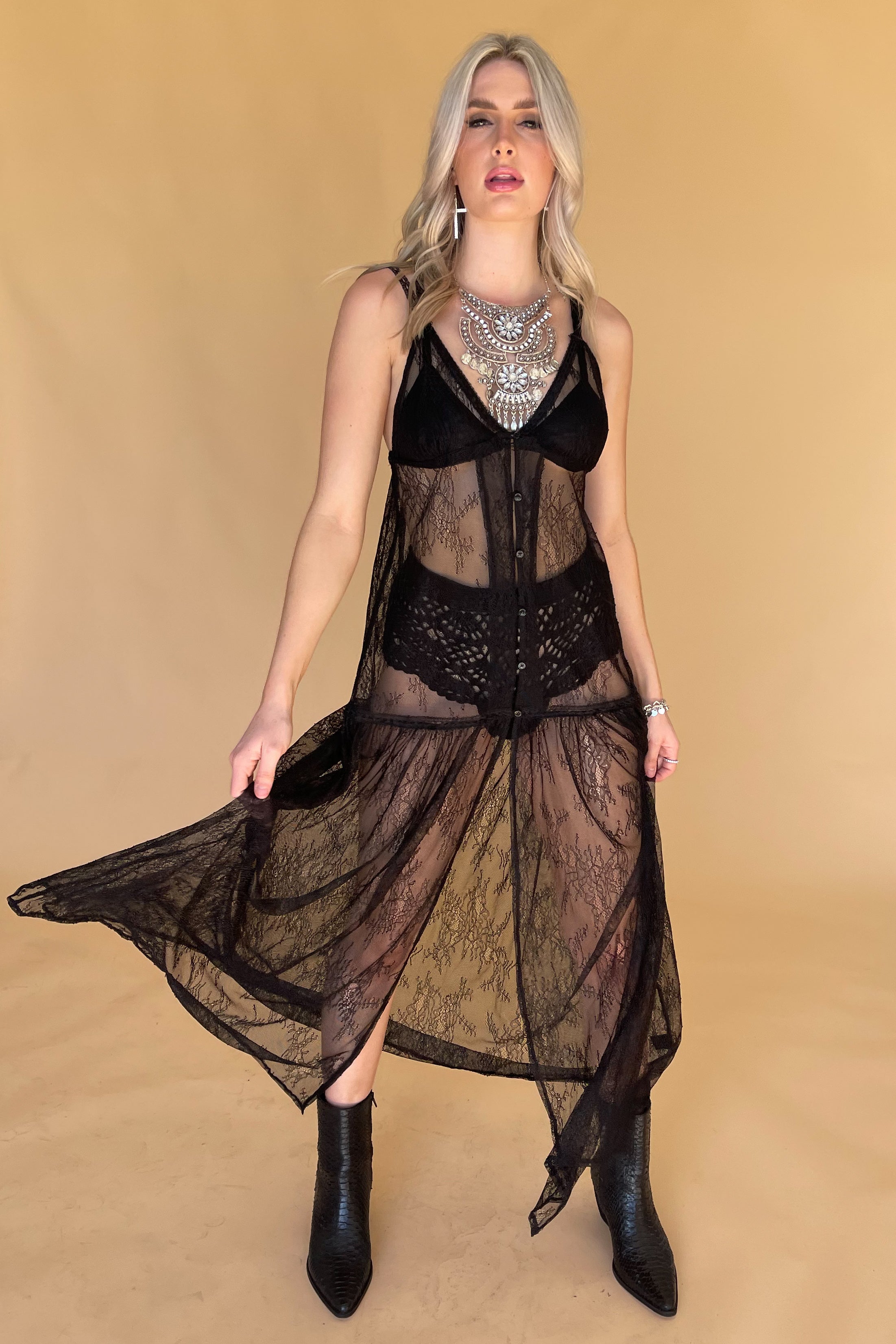 Into The Sun Maxi Dress-Black