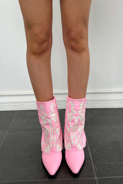 Azalea Wang Esperanza Boot-Pink – Love Lola