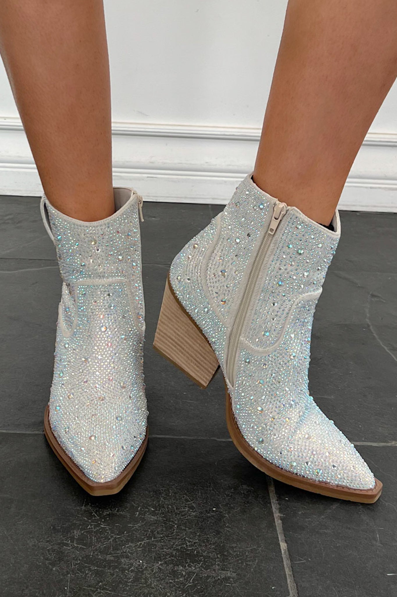 Cinderella's A Cowgirl Bootie-Silver