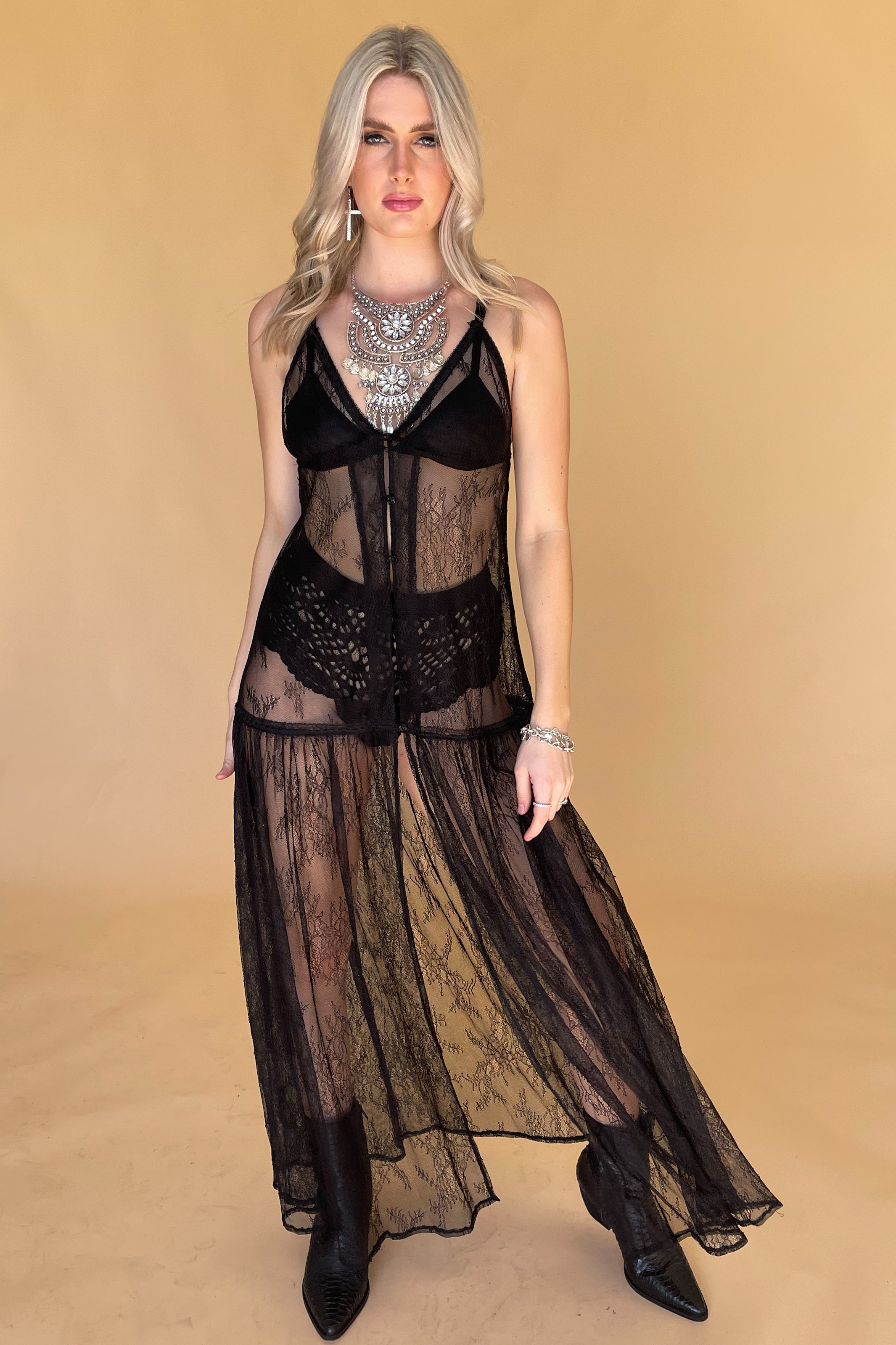 Into The Sun Maxi Dress-Black
