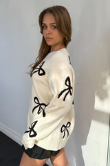 Je Taime Bow Sweater-Off White