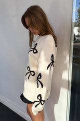 Je Taime Bow Sweater-Off White