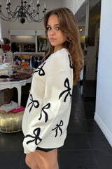 Je Taime Bow Sweater-Off White