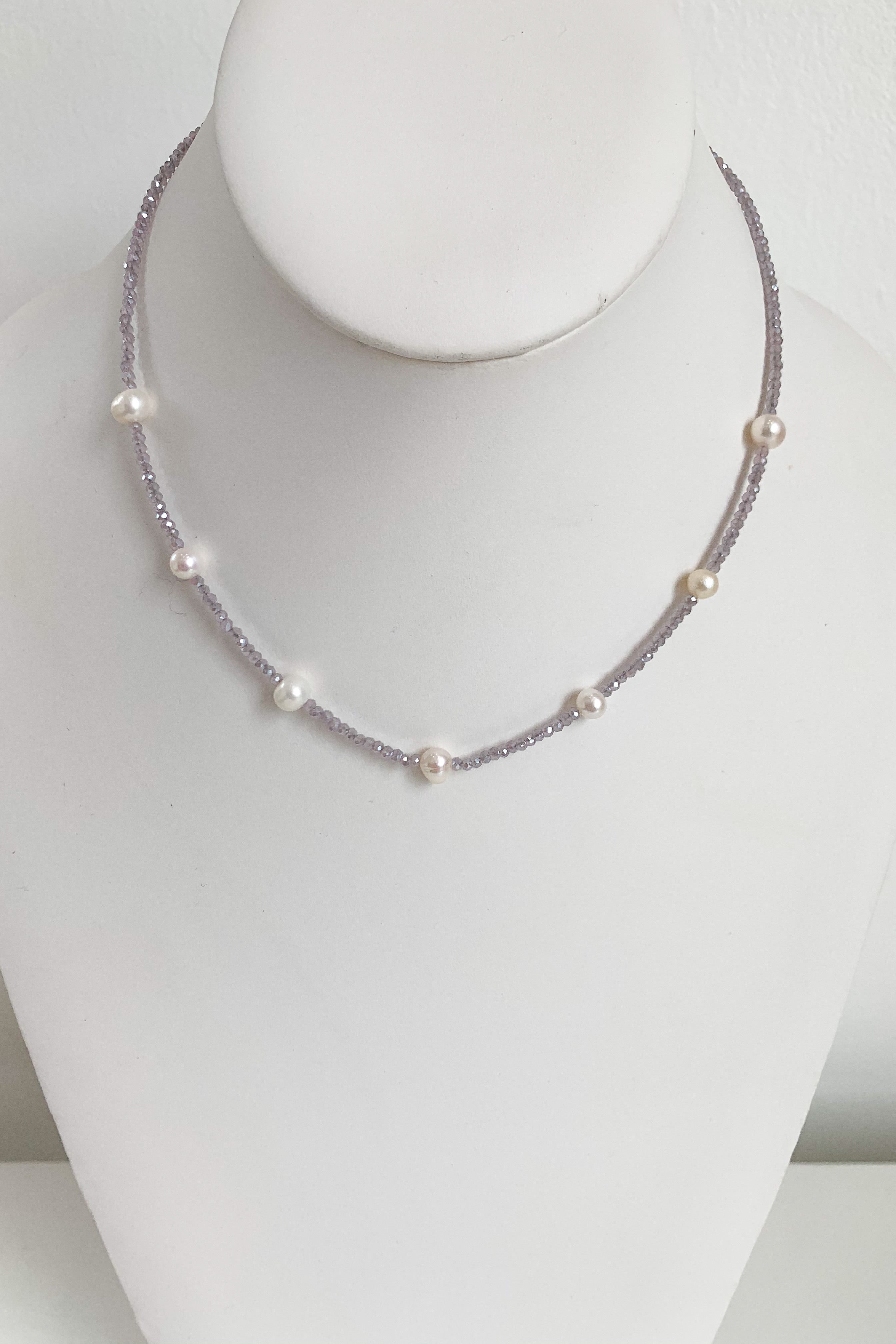 Chloë Lavender Pearl Choker – Nicole Mercedes Jewelry